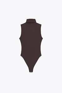 BODY BASIQUE COL MONTANT