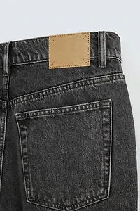 STRAIGHT FIT JEANS