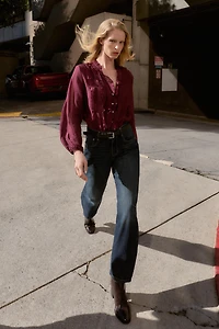 BLOUSE À POIS AVEC VOLANTS