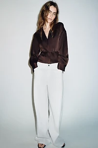 FINE BELT SATIN BLOUSE