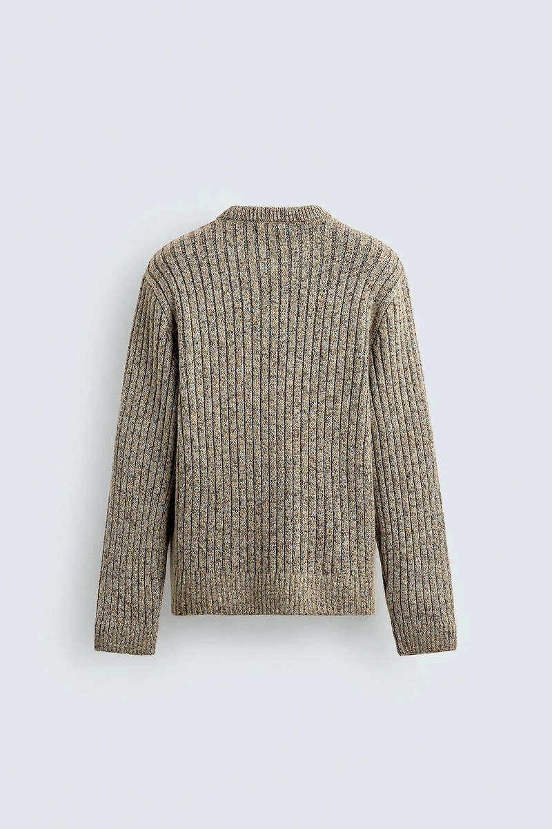 RIBBED TEXTURED JUMPER