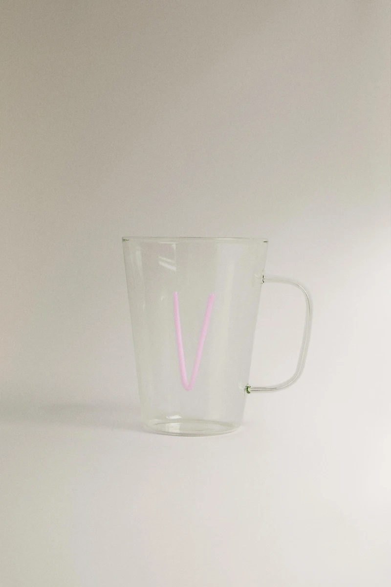 BOROSILICATE MUG WITH THE LETTER V