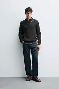RIBBED TEXTURED SWEATER