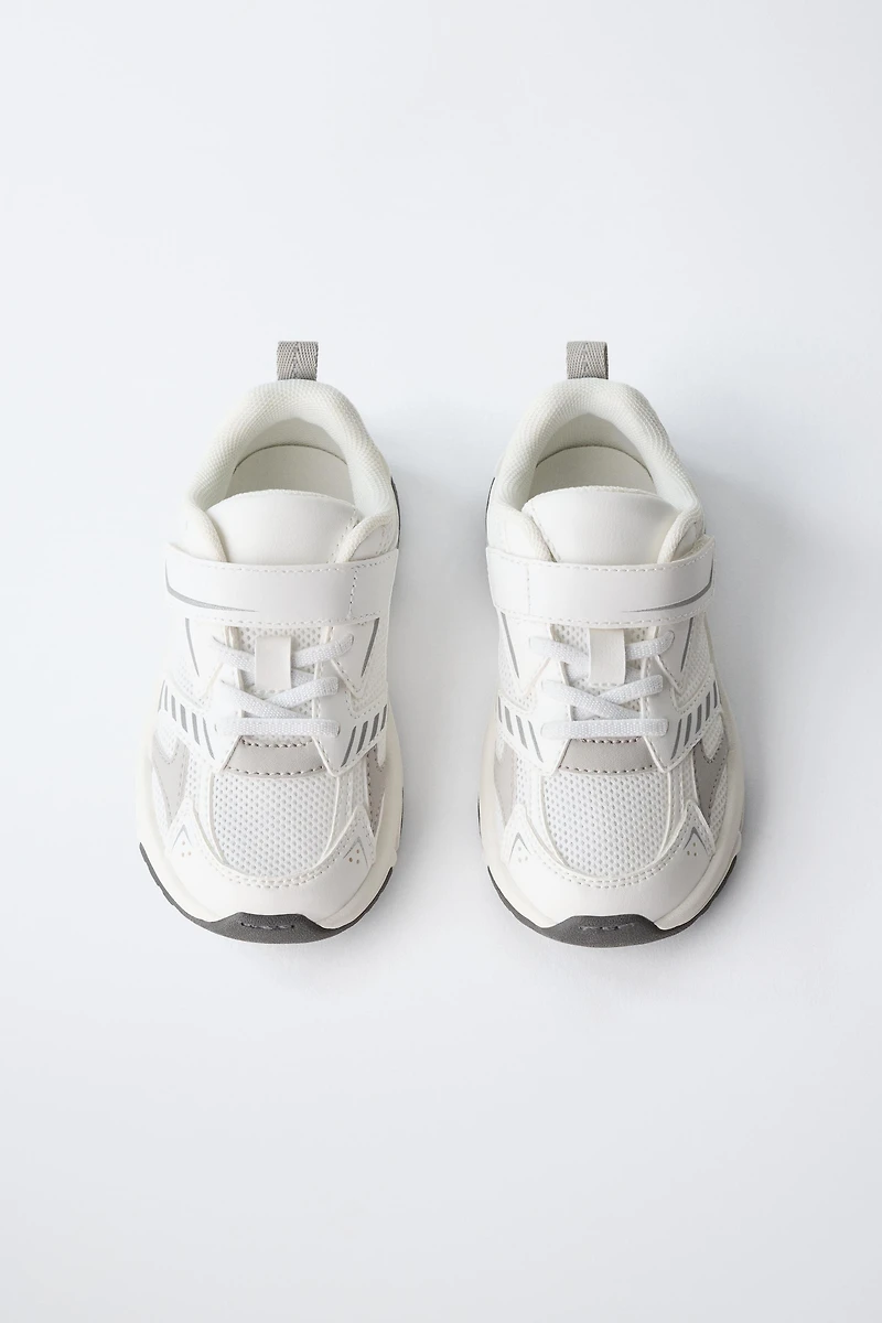 CONTRASTING SNEAKERS