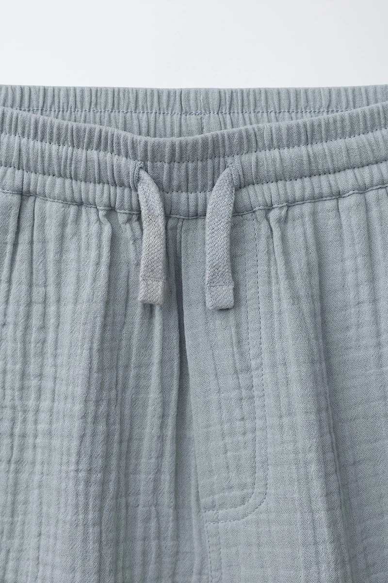 TEXTURED SHORTS