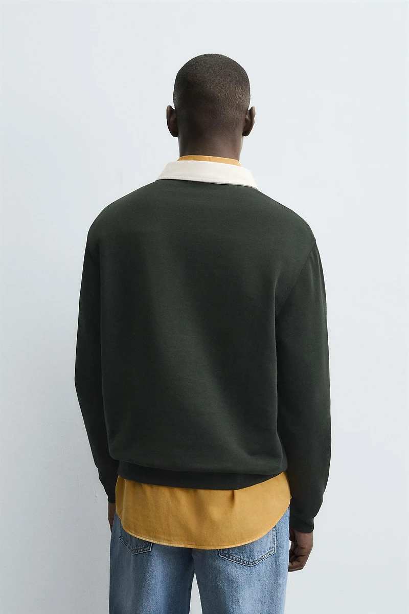 CONTRAST COLLAR POLO SWEATSHIRT