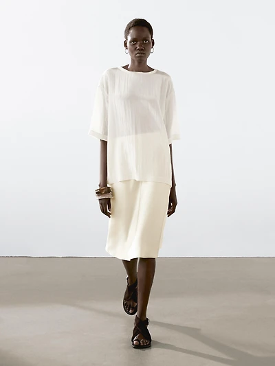 Flowing satin-effect skirt