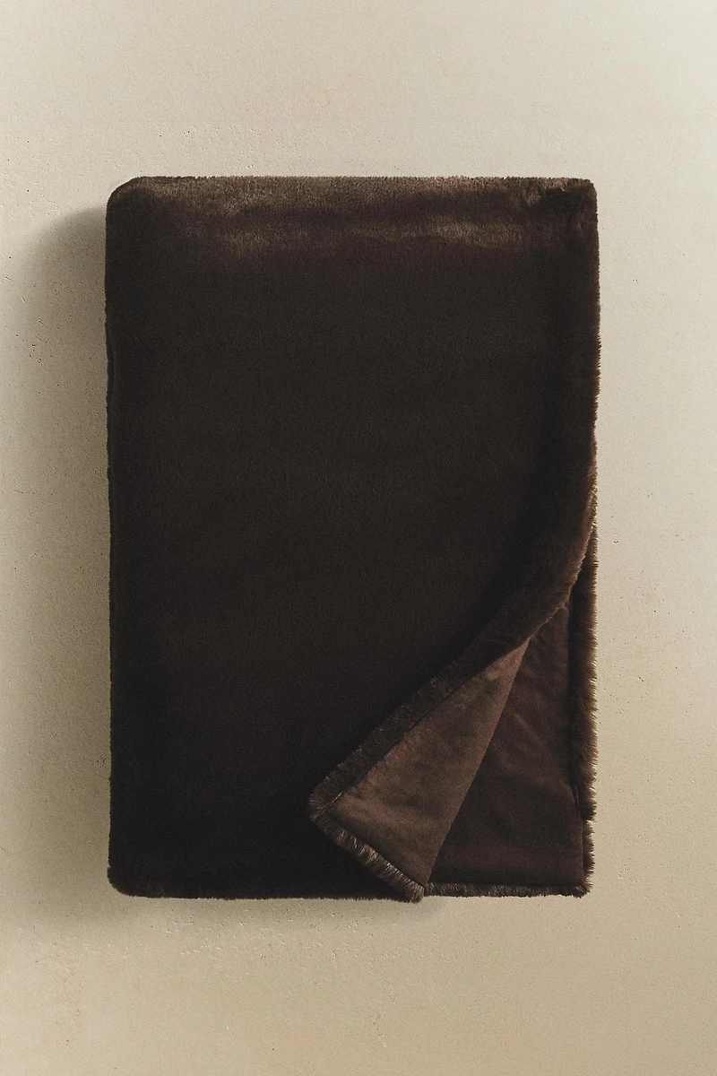 FUR BLANKET