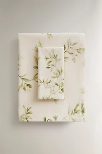 BRANCH AND FLORAL PRINT TABLECLOTH