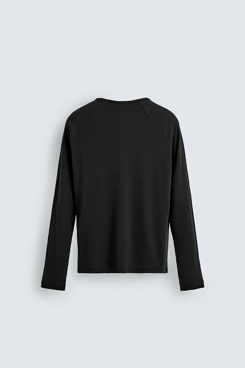 LIGHTWEIGHT RAGLAN T-SHIRT