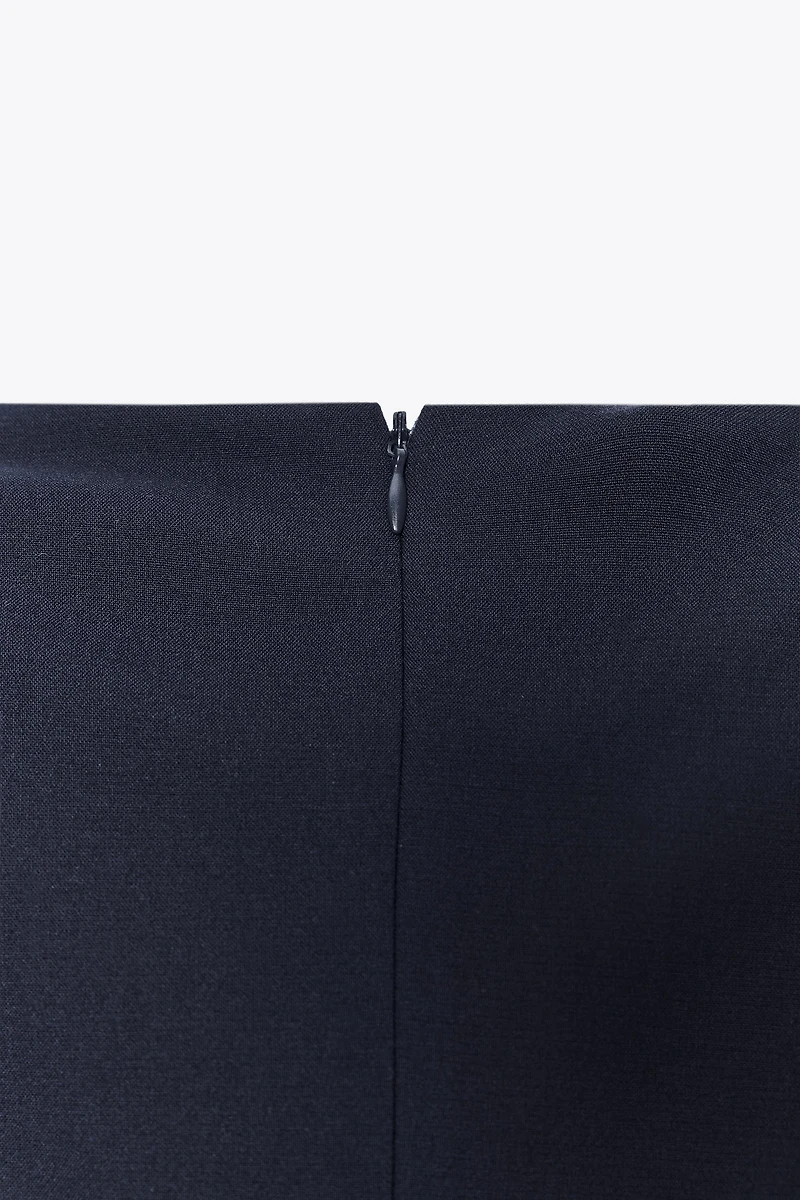 ROBE COURTE ÉPAULETTES