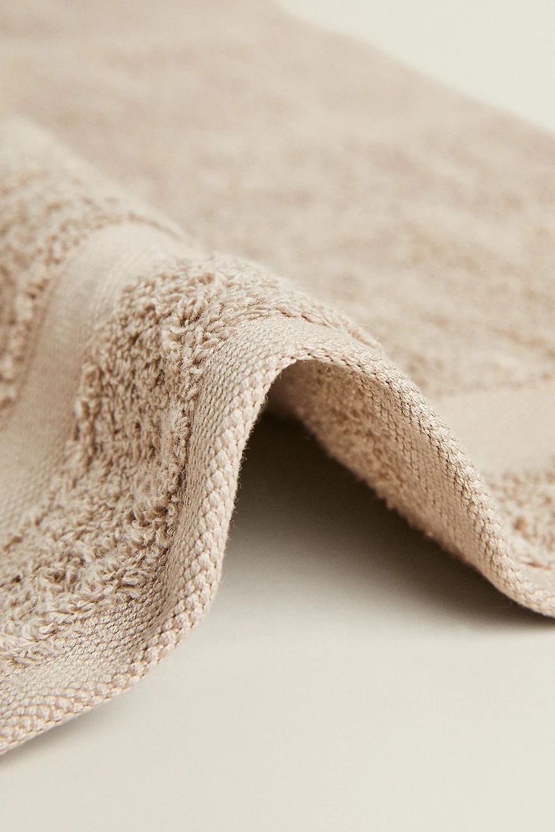 SERVIETTE DE BAIN COTON PREMIUM (600 g/m²)