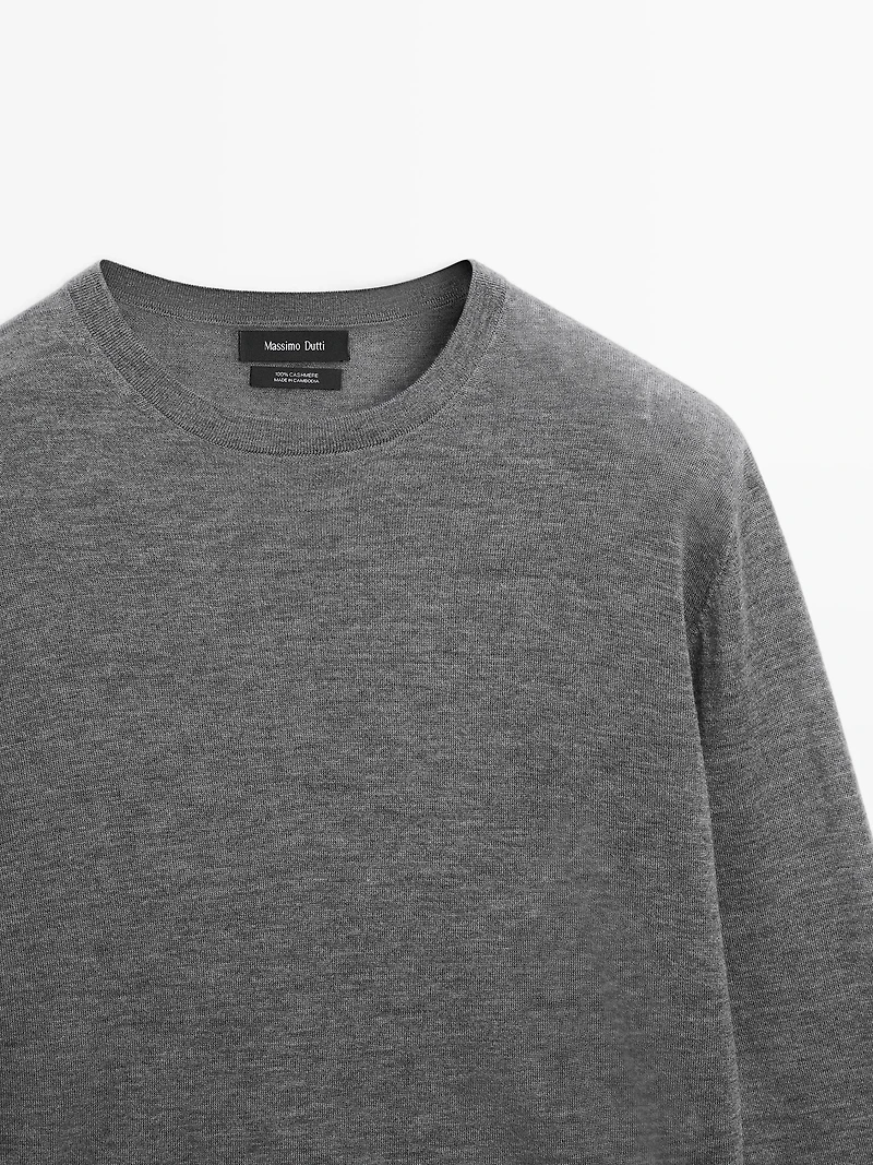 Knit 100% cashmere crew neck sweater