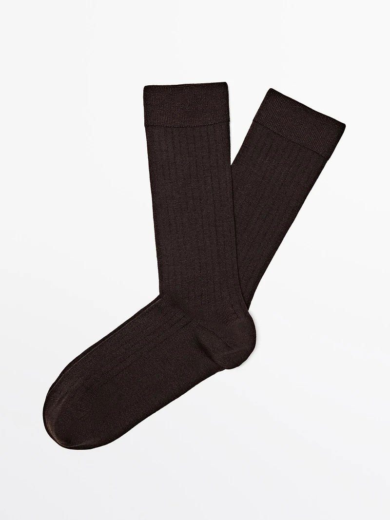 Ribbed silk blend socks