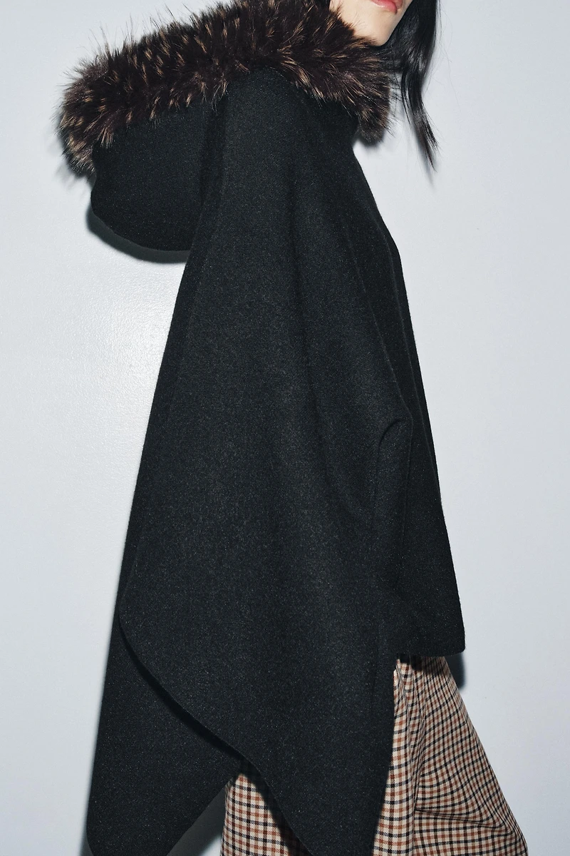 FAUX FUR KNIT CAPE