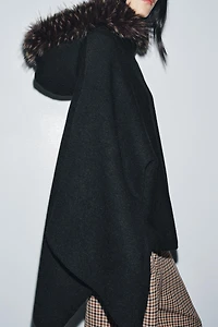 FAUX FUR KNIT CAPE