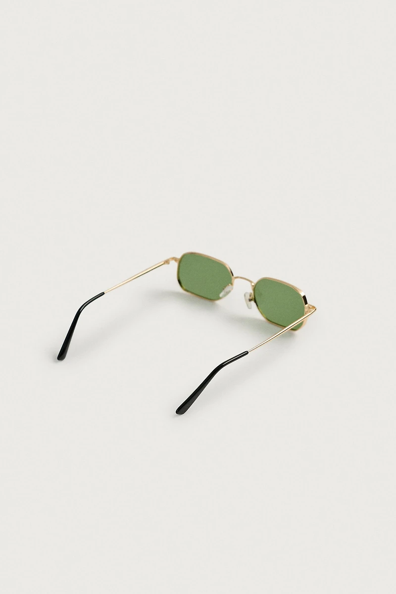 OVAL SUNGLASSES