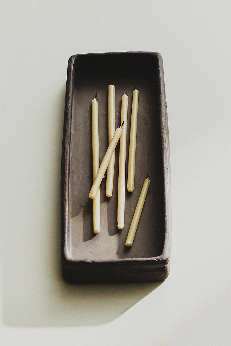 CERAMIC TRAY WITH RECTANGULAR EDGES
