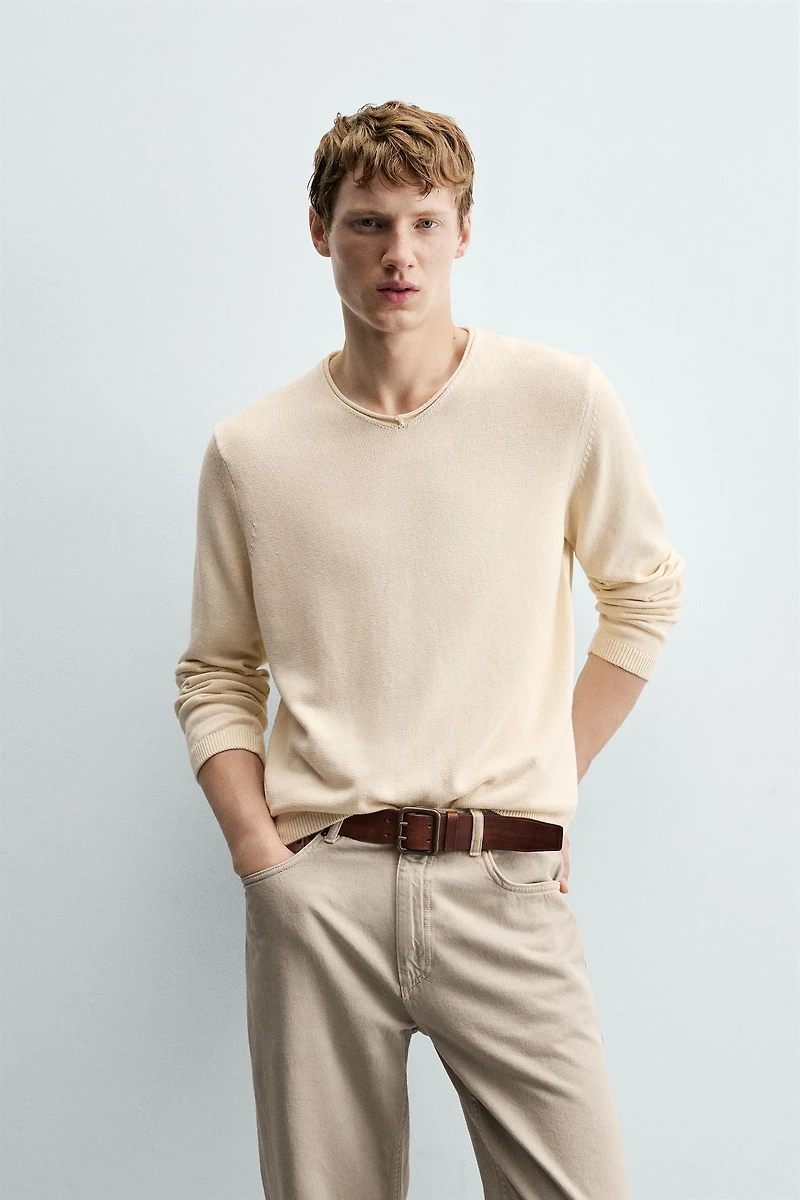 RELAXED FIT COTTON V-NECK JUMPER
