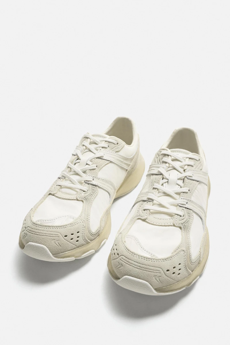 BASKETS MONOCHROMES