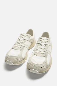 BASKETS MONOCHROMES