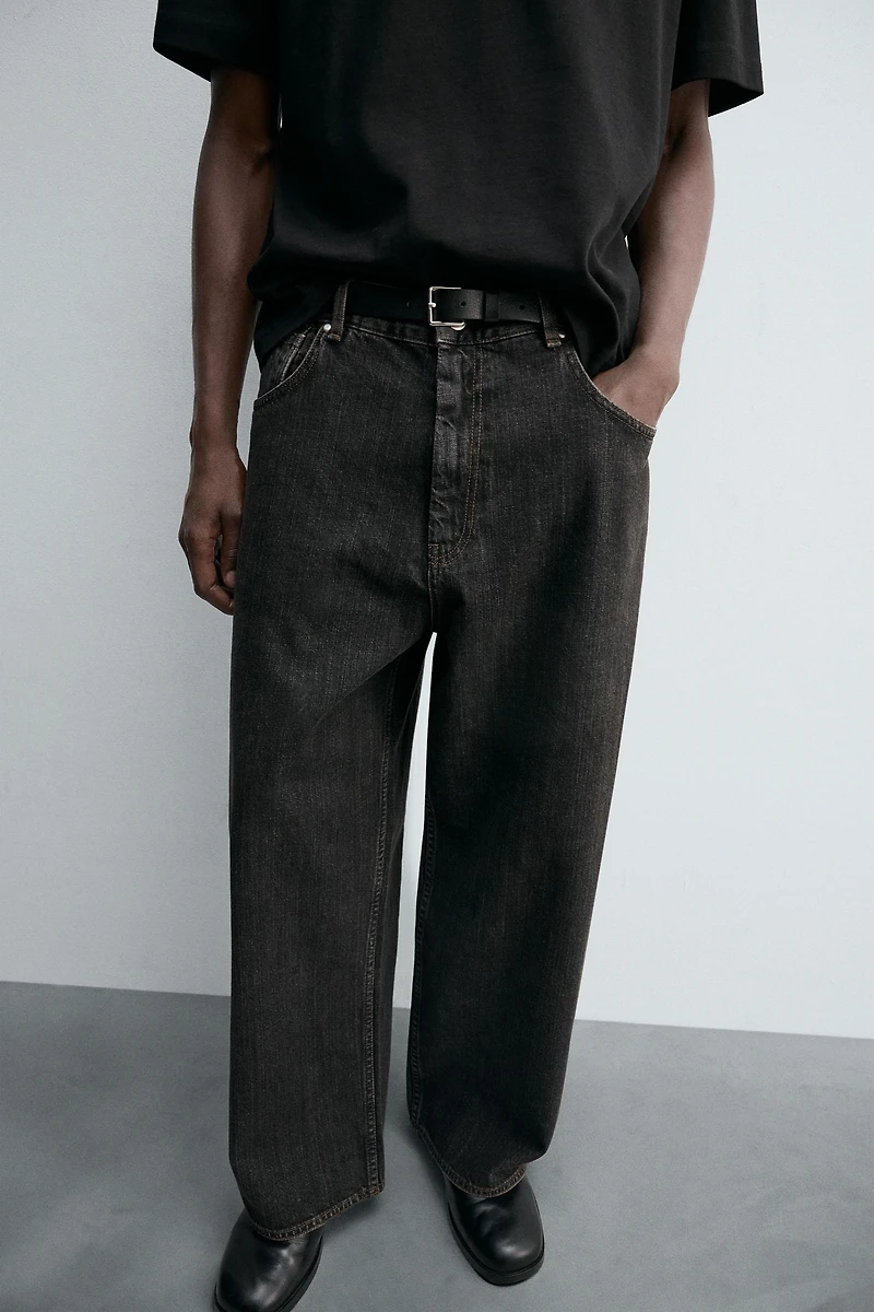 WIDE FIT JEANS