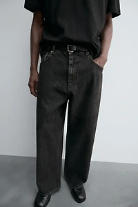 WIDE FIT JEANS