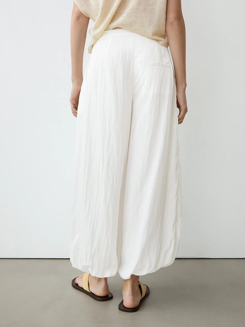 Pantalon fluide bouffant texturé