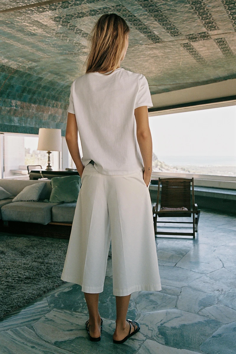T-SHIRT EN COTON BRODÉ