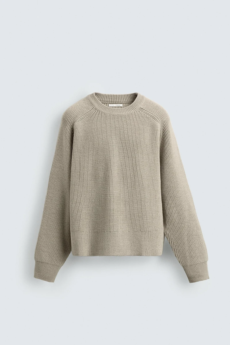 TEXTURED BOXY FIT SWEATER
