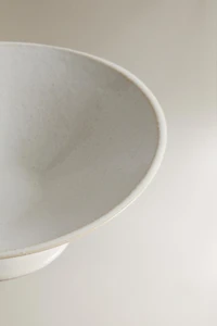 WHITE CERAMIC DECORATIVE BOWL