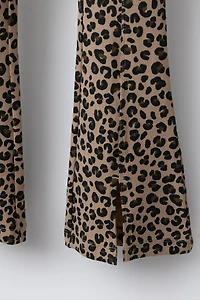 RIBBED FLARE ANIMAL PRINT LEGGINGS