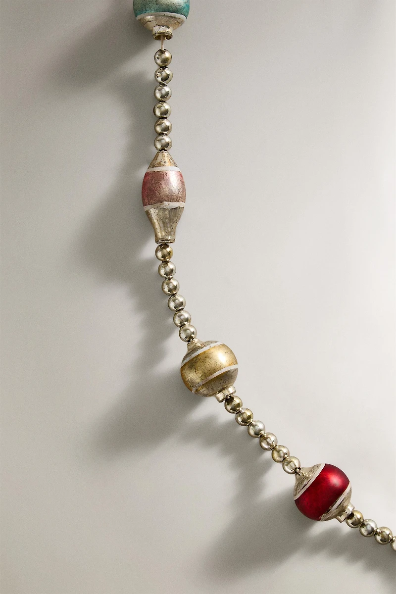 RETRO CHRISTMAS BALL GARLAND