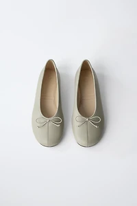 BALLERINES EN CUIR AVEC NŒUD