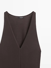 Flowing V-neck midi dress