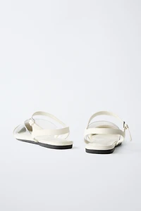 CHAUSSURES À BRIDES ARRIÈRE EN VINYLE