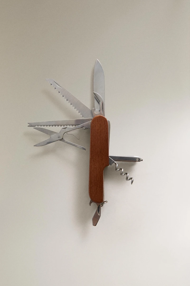 MULTIPURPOSE POCKET KNIFE AND SHEATH