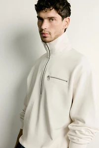 CONTRAST QUARTER-ZIP SWEATSHIRT