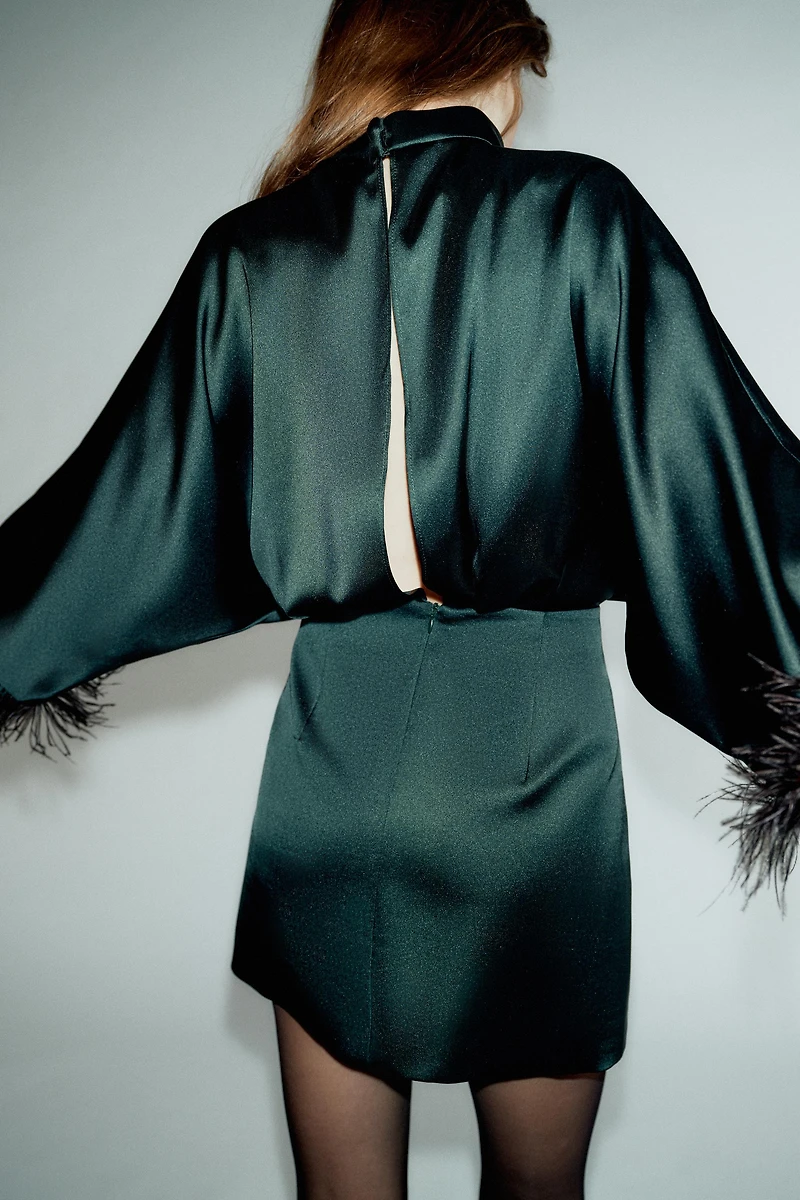 FEATHER SATIN EFFECT SHORT DRESS