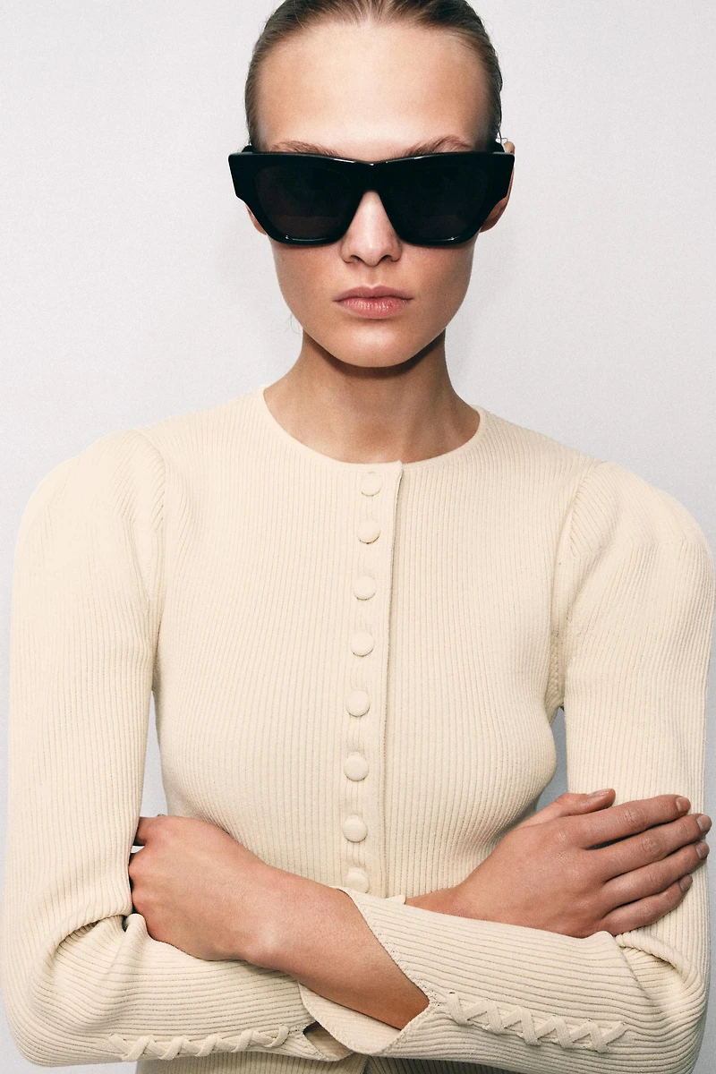 CARDIGAN WITH PUFF SLEEVES