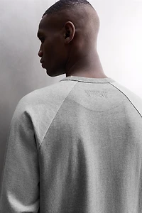 EMBROIDERED LONG SLEEVE COLOR BLOCK T-SHIRT