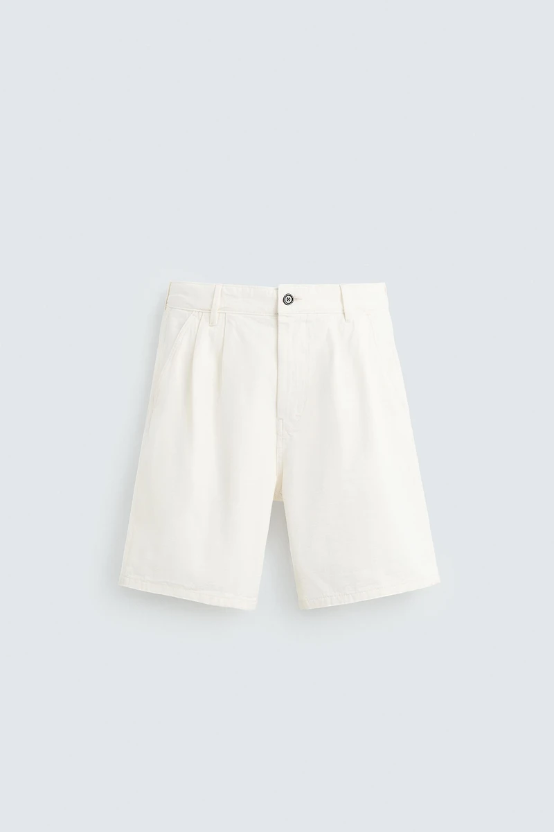 RELAXED FIT PLEATED BERMUDA SHORTS