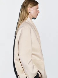 Manteau laine à col montant