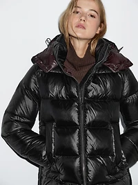 Water-repellent shiny down jacket
