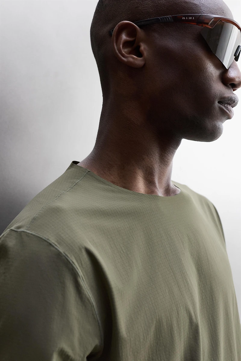 TECHNICAL TEXTURED SHIRT