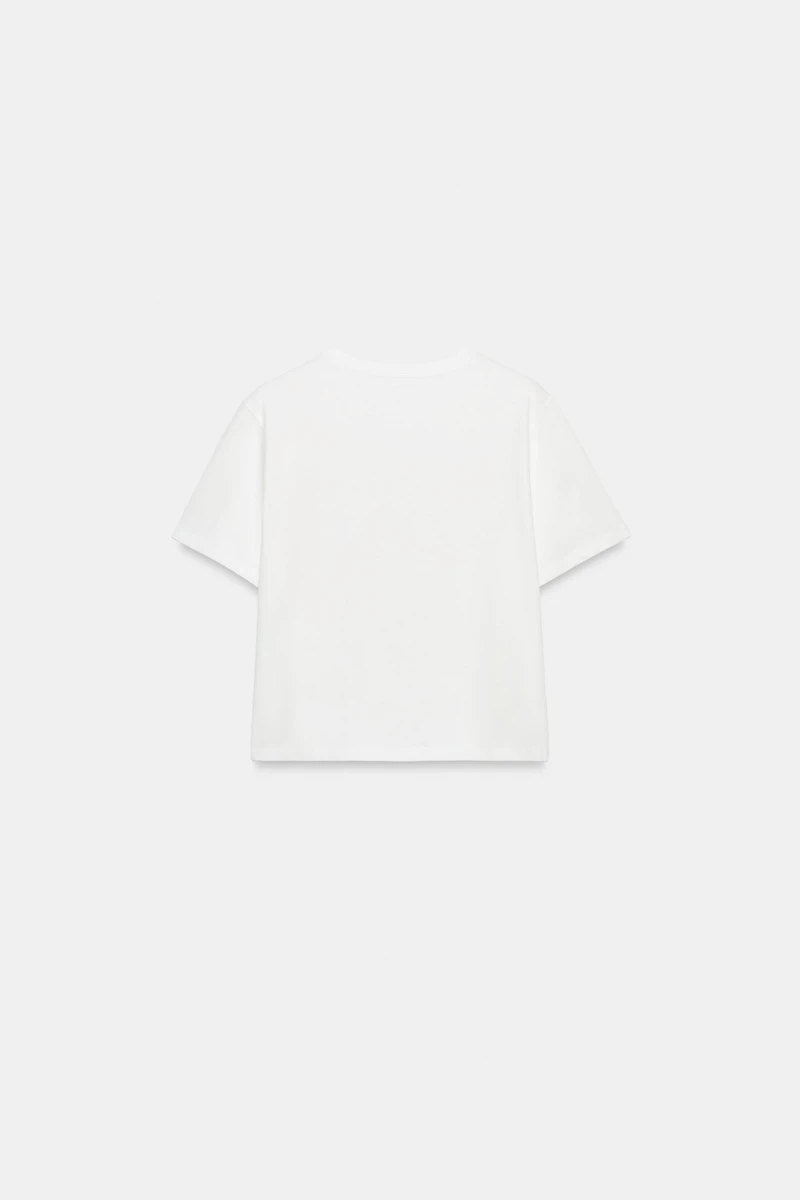 EMBOSSED FLOWER T-SHIRT