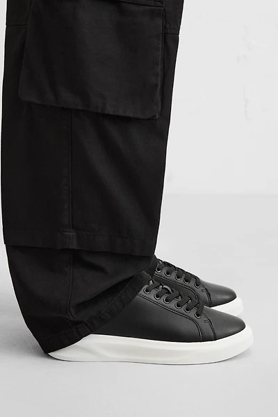 CHUNKY SNEAKERS