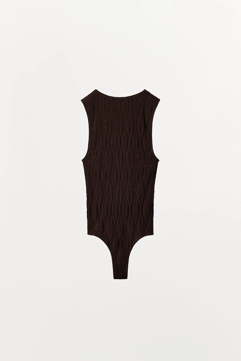 SEAMLESS LACE BODYSUIT
