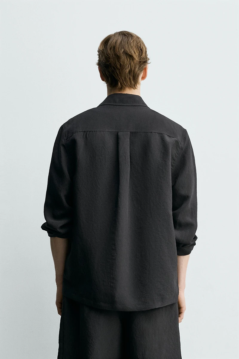 SURCHEMISE FLUIDE EN JACQUARD À RAYURES