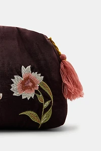 TROUSSE MATELASSÉE EN VELOURS BRODERIES FLEURS